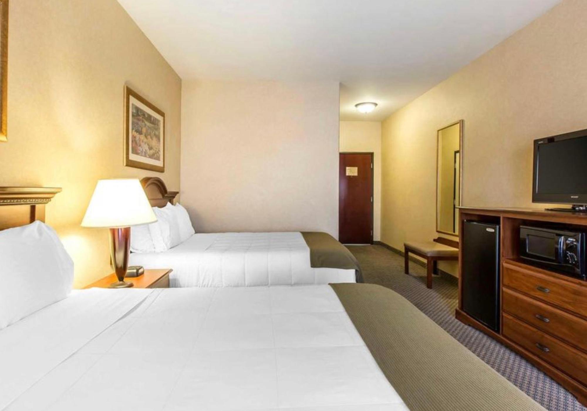 Oasis Inn And Suites 29 Palms Hotel Joshua Tree National Park Туентінайн-Палмс Екстер'єр фото